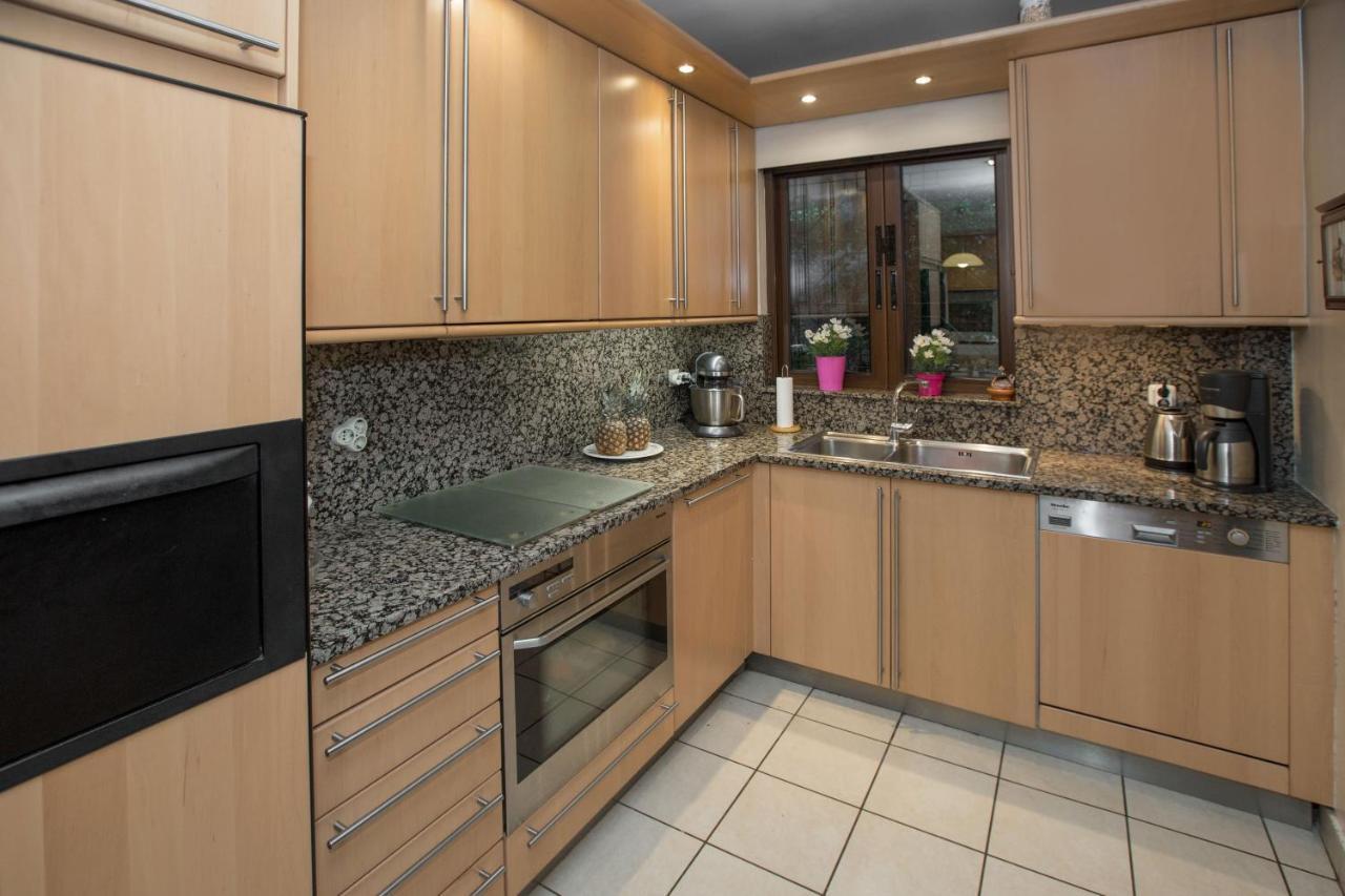Exceptional Villa In Voula Near The Sea Ateny Zewnętrze zdjęcie