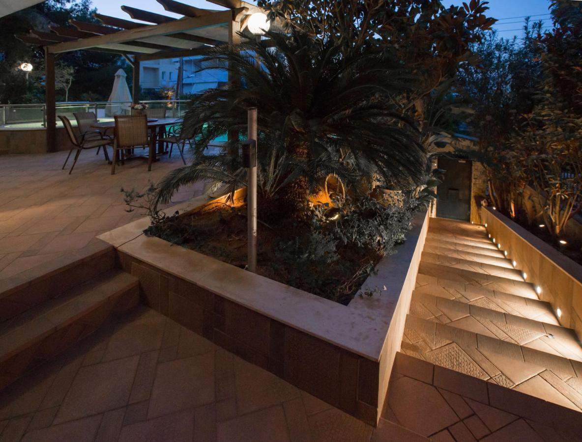 Exceptional Villa In Voula Near The Sea Ateny Zewnętrze zdjęcie