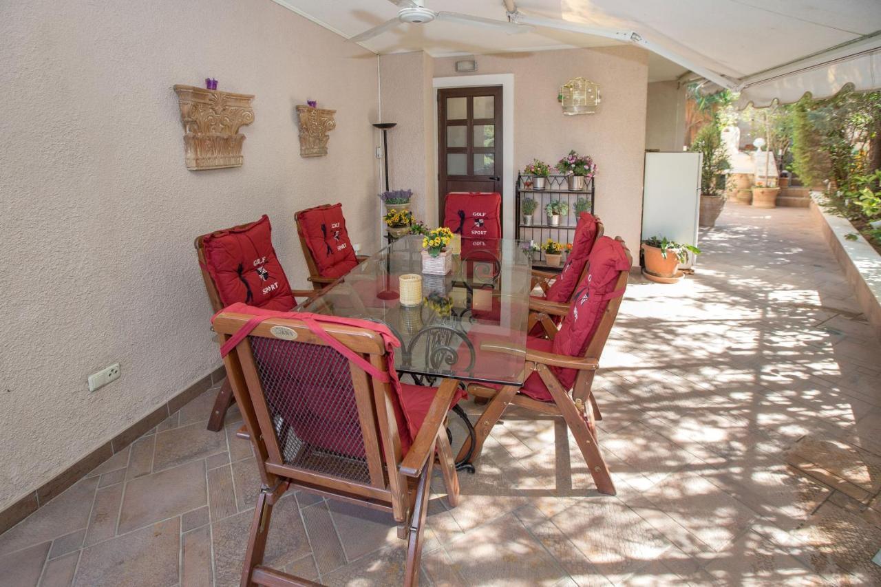 Exceptional Villa In Voula Near The Sea Ateny Zewnętrze zdjęcie